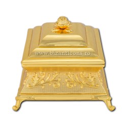 Κιβώτιο μετάλλων στο ιερό ένα χρυσό τριαντάφυλλο
