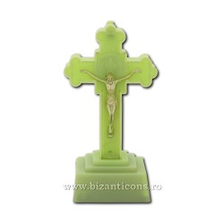 The cross in the plastic with a light phosphorus and 17.5 cm.