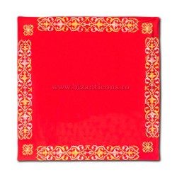 ILITON rosu - cruce aurie+ margine brodata 70x70 IL202-10