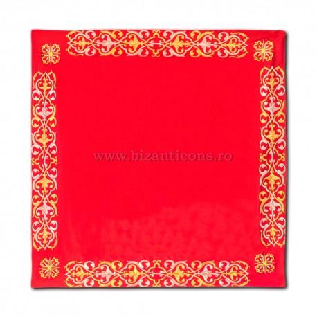 ILITON rosu - cruce aurie+ margine brodata 70x70 IL202-10